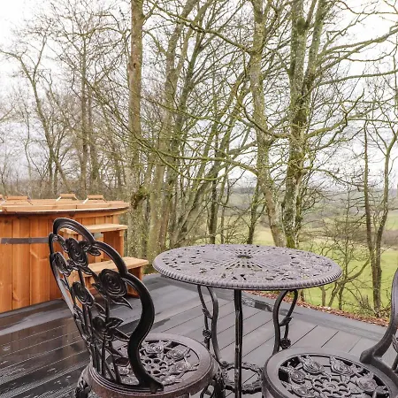 Holiday home Yew Tree Cabin
